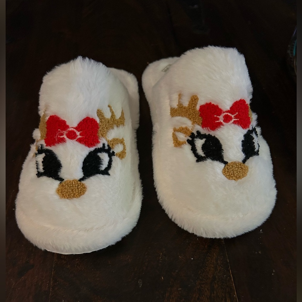 Cute Reindeer Fuzzy Slippers